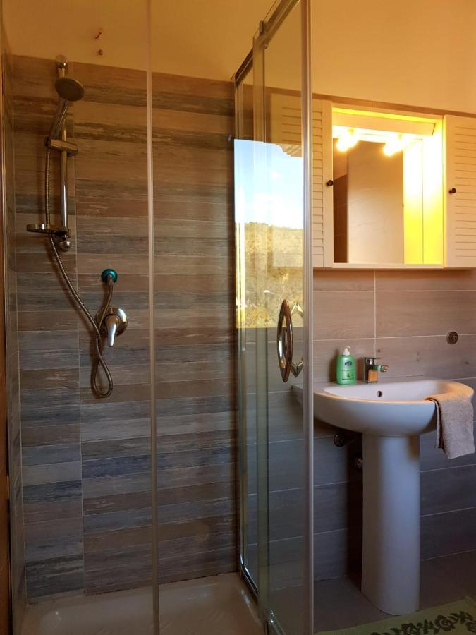 Borgo San Giorgio Διαμέρισμα Àrbatax Εξωτερικό φωτογραφία