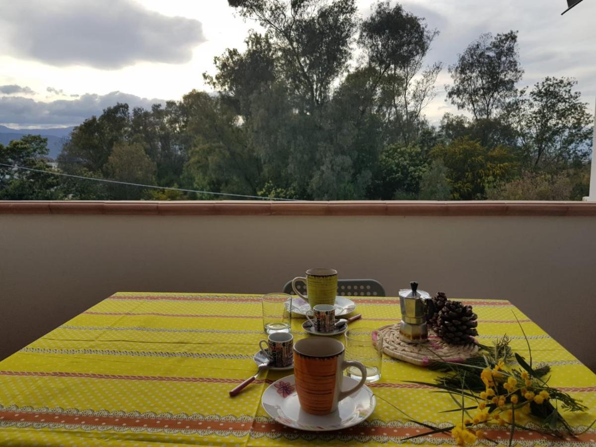Borgo San Giorgio Διαμέρισμα Àrbatax Εξωτερικό φωτογραφία